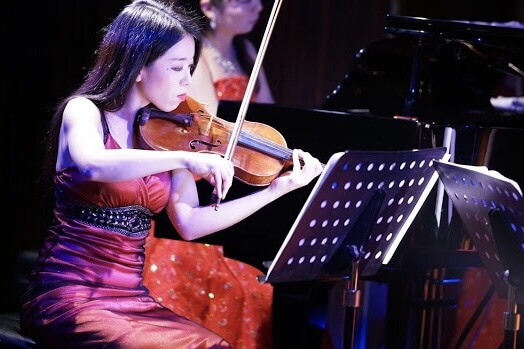 バイオリン講師 佐々木実美