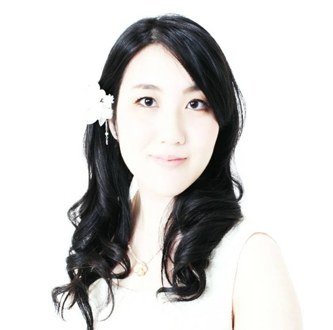 ピアノ講師 永翁 亜貴